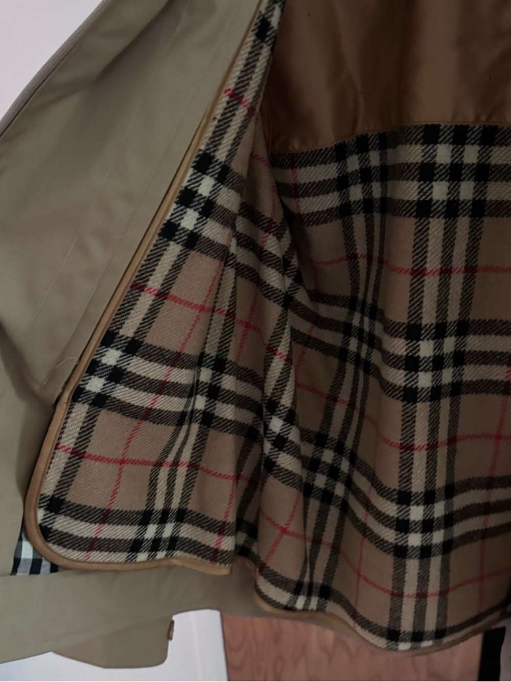 Vintage Burberry Classic Men's Khaki Trench-Style Jacket 38 REG - Picture 3 of 15